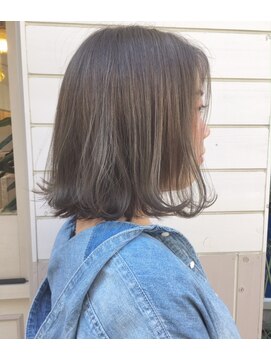 スティラサポ 平井駅南口(Stilla sapo) シルバーグレーとシースルーボブ☆