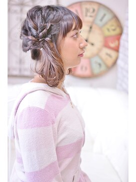 メイズ(MAZE) ルームウェアにも合うローツインテール【メイズ・鍛原志行】