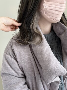 ヘアーデザイン シュシュ(hair design Chou Chou by Yone) インナーカラー☆くすみベージュ