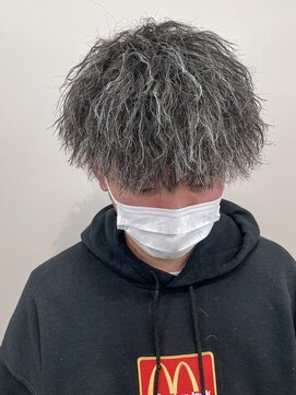 ビーテックバイゼン(B TECH by Zen) オーダー殺到中゛ツイストスパイラル×ホワイトハイライト