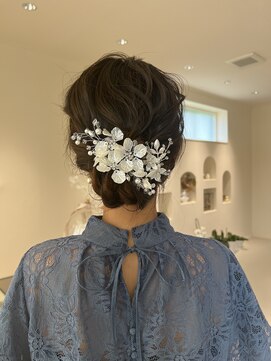 メイン(『　　』main) 大人シニヨン