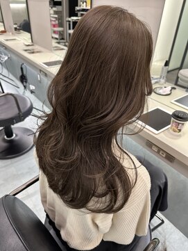 リリー(Lilley) 天神韓国ヘア/韓国風/髪質改善/レイヤー/顔まわり/ヨシンモリ