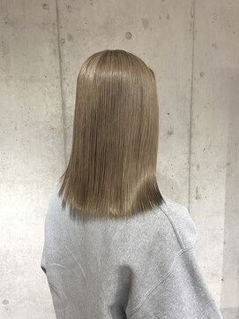 ニト(nito) ベージュ