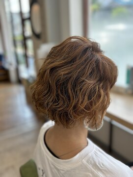 ヘアートランク(hair TRUNK) カーリーパーマ風