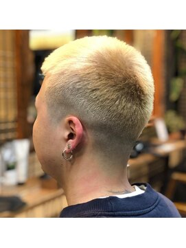 ワンワンオー バーバーショップ 博多店(@110 BARBER SHOP) ボウズフェード