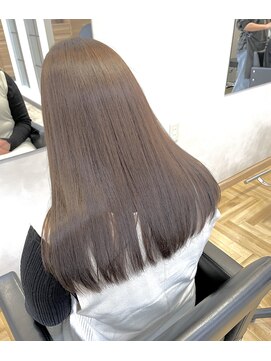 カロ(Caro) ベージュカラー