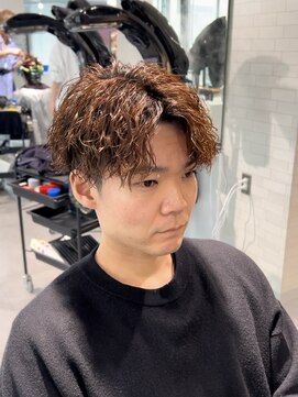 オーシャン トーキョー コウベ(OCEAN TOKYO KOBE) ツイストスパイラルメンズカットセンターパート