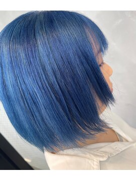 アコ(Aco) ピンクからブルーのカラーチェンジ