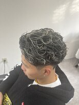 ブースト(BOOST)&nbsp;ホワイトメッシュ　ギャングスパイラルパーマ