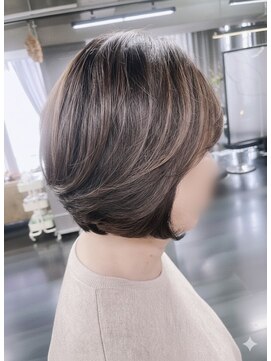 ドゥ ドゥ サンク(deux deux cinq 225) 白髪活かしヘアー