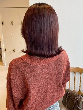 アモレット(amoretto) ピンクブラウン 外ハネボブ 顔周りレイヤー 髪質改善 20代