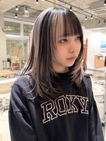 ローエ バイ デコ(Rohe by DECO) 【廣川】ブラック×ホワイト/スカンクヘア/レイヤーカット