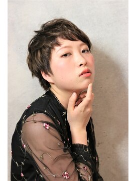 コマ(coma) 【コマ中野】多色染めで作る、無造作ショートスタイル