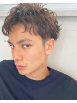 ユノ(juno)&nbsp;ツーブロック　ショートスパイラルパーマ