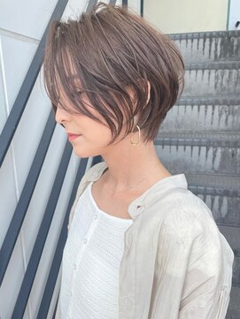 バンプ ギンザ(BUMP GINZA) 30代40代にオススメ×絶壁解消×大人ショート【安野】