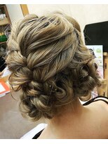 ヘアーコレット(hair Colet)&nbsp;編み込み２つわけスタイル