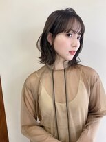 大人ナチュラル大人レイヤーくびれボブミディ