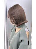 斜めバンググレージュカラーデザインカラーシルキーベージュ