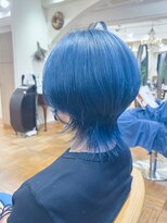 オブヘアーギンザ(Of HAIR GINZA) 青髪ネイビーブルー×丸みウルフカット