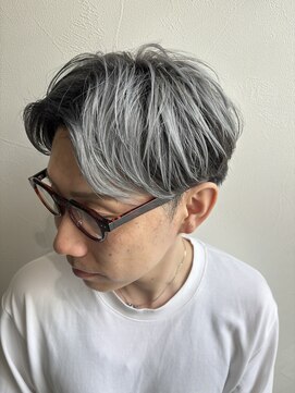 グラフ 立川(Graph.) アンブレラカラーホワイトグレージュセンターパートメンズ