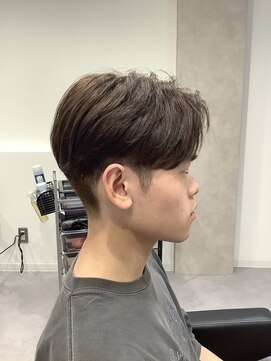 ステアーズ(Stairs) ショートセンターパート