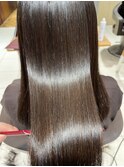 ２０代女性のお客様へ髪質改善縮毛矯正を施術☆