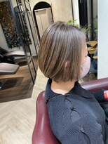ハーツ(Heart's) 白髪ぼかし/イメチェンヘアスタイル/前髪カタログ/ショートボブ