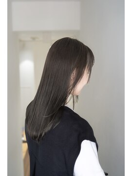 ネイヴィル(navile) 酸性ストレート×オリーブグレージュ