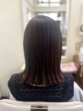 ティーズヘアイナガキイヴピアジェ 外ハネ_艶髪 _酸性ストレート