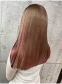 ベージュ×インナーピンク