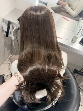 ユーフォリア 池袋東口駅前店(Euphoria) 【Euphoria Rina】9トーン・ラテブラウン