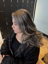 リトバイプティパ(Lit by petit-pas)&nbsp;ブリーチ2～3回で作るバレイヤージュです！