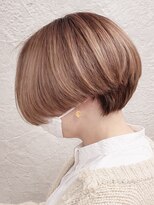 フッタ(Futta)&nbsp;マッシュショート【ショート】【白髪ぼかし】【西武新宿駅】