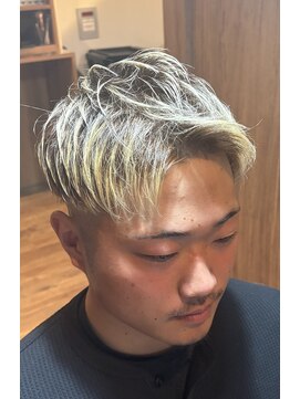 クラージュ(Courage) ブリーチ毛を活かしたツーブロミドルフェード