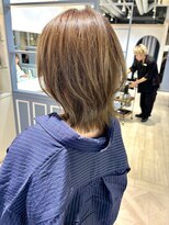 シェノン 赤羽店(CHAINON) 外ハネくびれミディアムレイヤーウルフ × 髪質改善ストレート