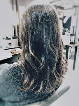 キャン 温品店(CAN) 【ＣＡＮ】大人女子におすすめ！モノグレージュ