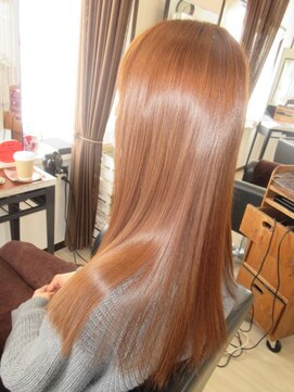 コアフィールフィス(COIFFURE fils) 【M3D見附今町】ピンクレッド