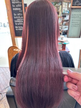 ヘアーアンドリラクシング キャビン(Hair&Relaxing CABIN)の写真/豊富なカラー剤を取り揃え、お客様に合わせて調合するから理想の艶と色味に！ブリーチも超ダメージ低減仕様