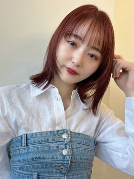 ハニー 町田(HONEY) レイヤーカット　外はね　ラズベリーピンク　暖色カラー