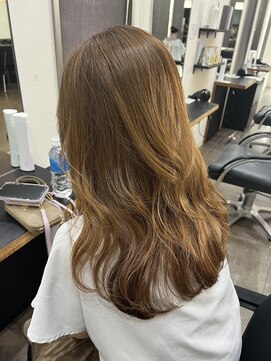 ヨンセンチメートル 野々市店(4ｃｍ) マットベージュ【髪質改善/縮毛矯正/トリートメント】