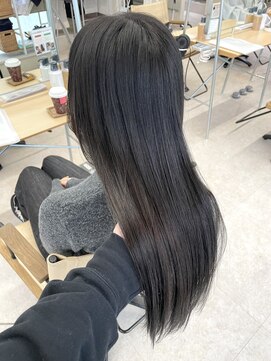 フルールバイアヴァンスクロス(Flulu by avance. cross) 透け感暗髪