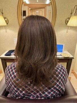 松本平太郎美容室 銀座本店 セミロングレイヤー