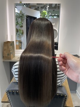 ロジ イン トゥバレー(LOWG in TOWVALLEY) 髪質改善ストレート【酸性ストレート】