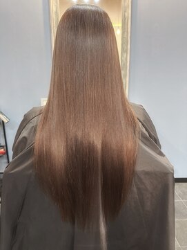 オンアンドオフ コウベ(ONandOFF KOBE) 髪質改善カラーでロング美髪をキープ