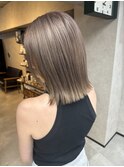 バレイヤージュ、ハイライト、レイヤーロング、グレーベージュ