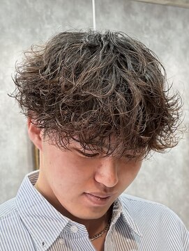 フォンド 津田沼(fond.) MEN’S HAIR/ブルーブラック/フェザーパーマ/津田沼
