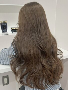 シイム(CYM) 艶髪カラー/透明感/ゆる巻きロング/オリーブベージュ