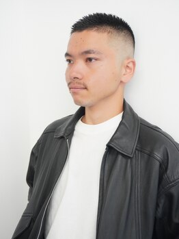 カットに自信あり◎清潔感のあるmen's styleで好感度UP！忙しい朝もセットしやすいヘアに。