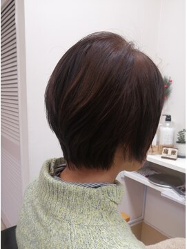 トップふんわりショートスタイル