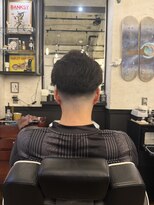 ブロートーキョーバーバーショップ 神田店(Bro Tokyo BARBERSHOP) ツーブロ×ミドルスキンフェード